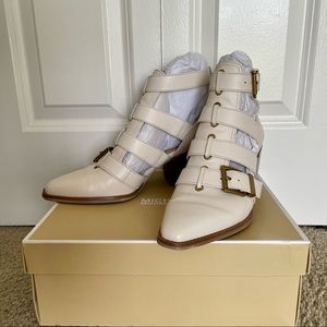 Michael Michael Kors Griffin Bootie in Light Cream 🍄